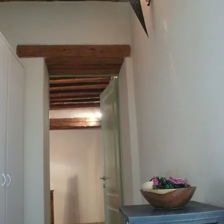 Le Di Casa Cassandra